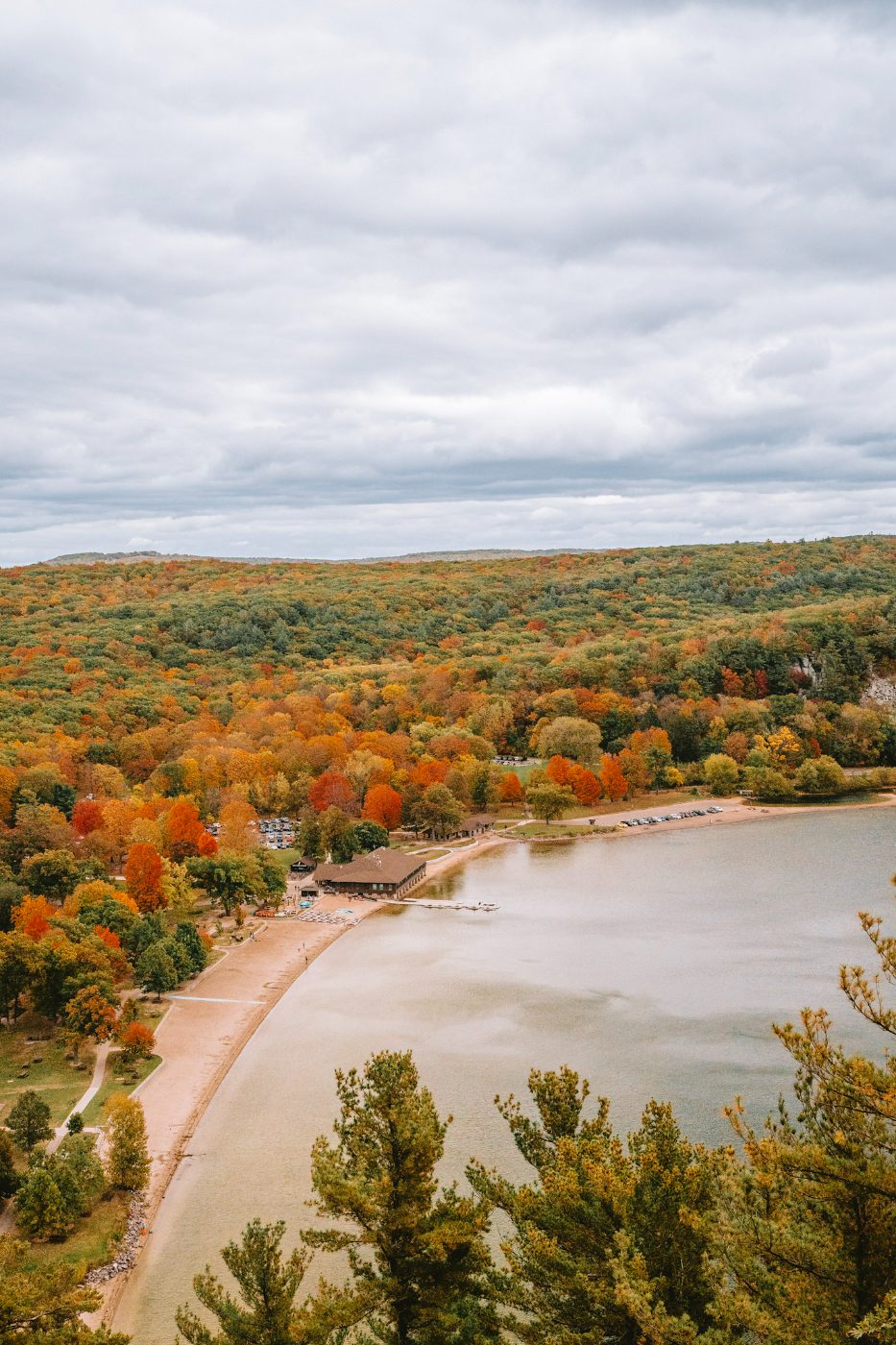 Devil's Lake in fall